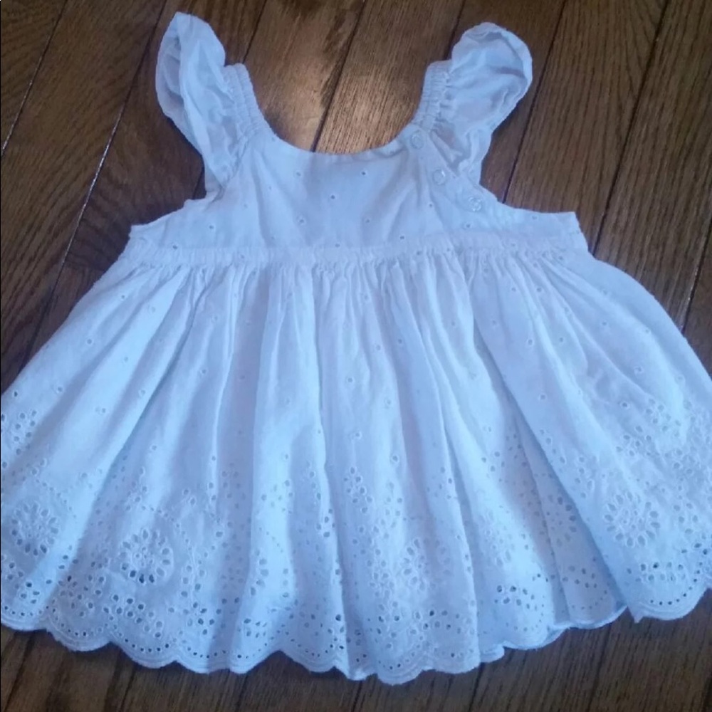 SOLD 🇱🇷Baby Gap 0-3 month white eyelet Dress